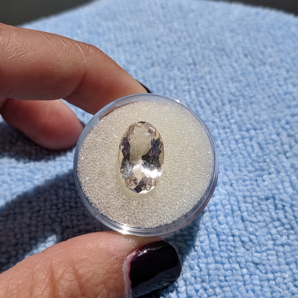 Morganite stone